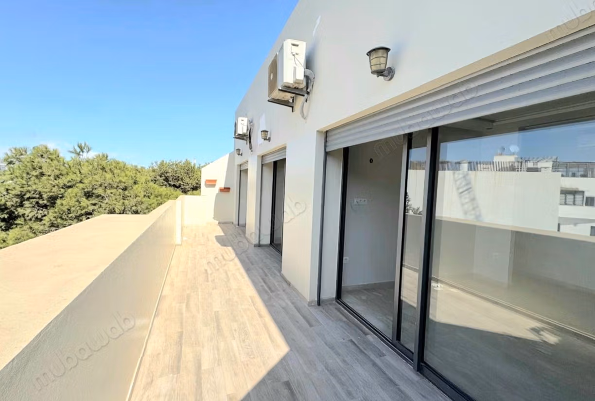 Apartamento de alto standing de 80 m² con gran terraza en alquiler – Ferme Bretonne, Casablanca