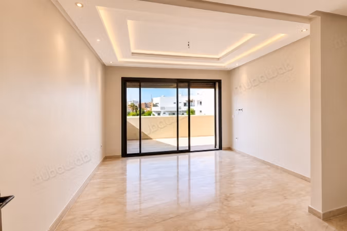 Appartamento di alto livello di 80 m² con grande terrazza in affitto – Ferme Bretonne, Casablanca
