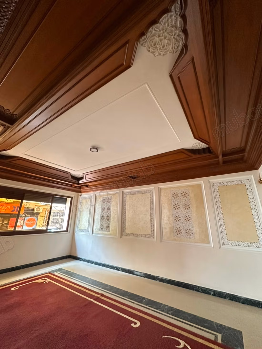 Appartement en vente à Racine. 
Surface totale 244 m²