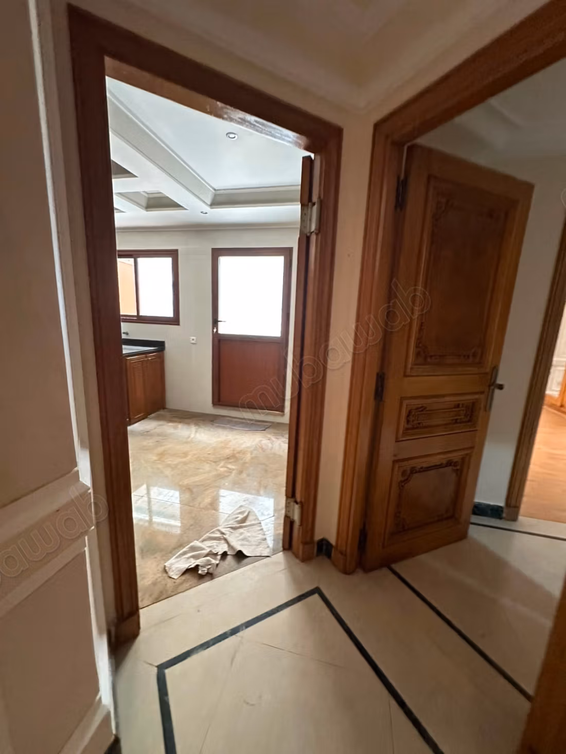 Appartement en vente à Racine. 
Surface totale 244 m²