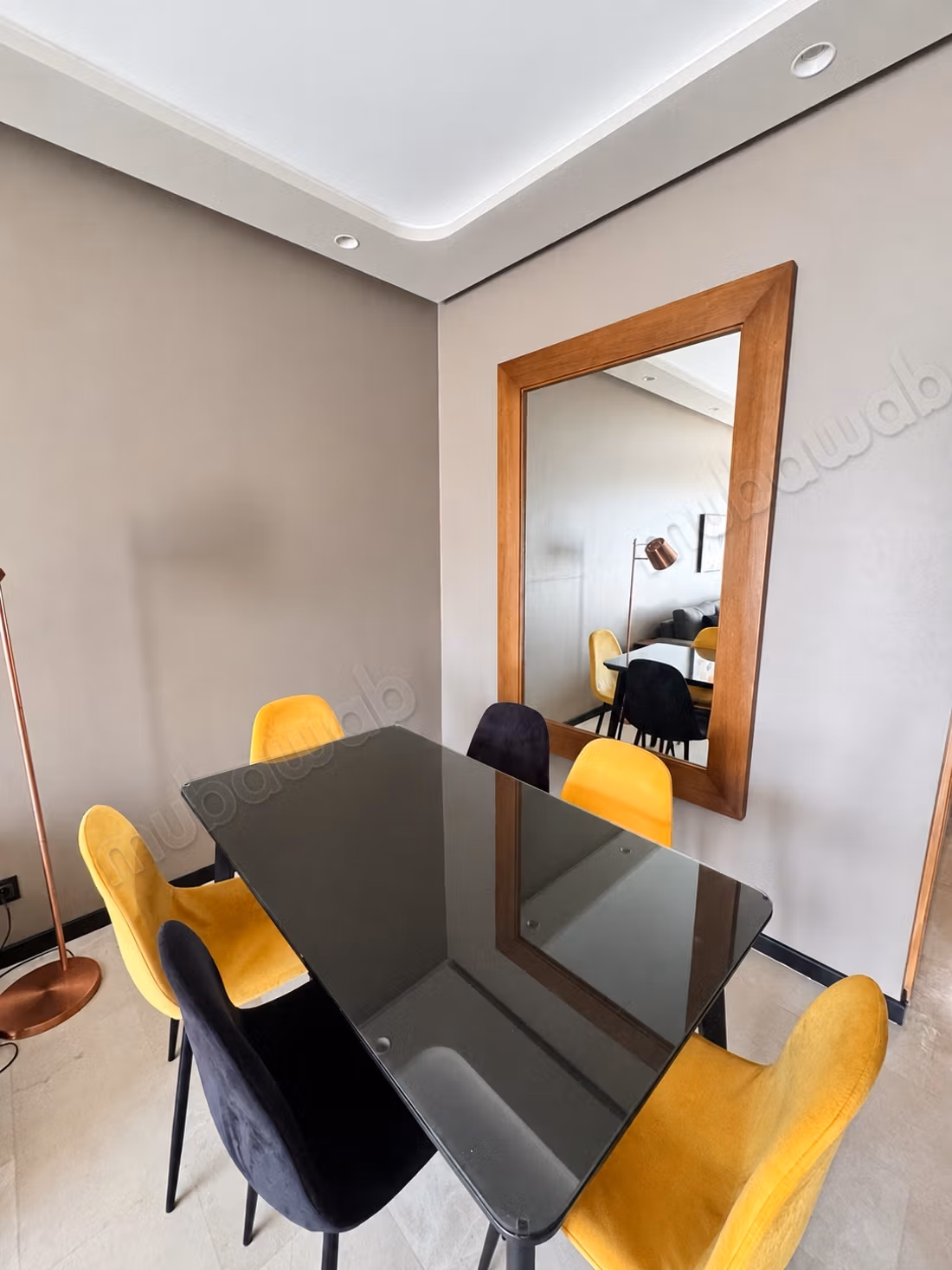 Ultimo piano da affittare con terrazza, rooftop e piscina
