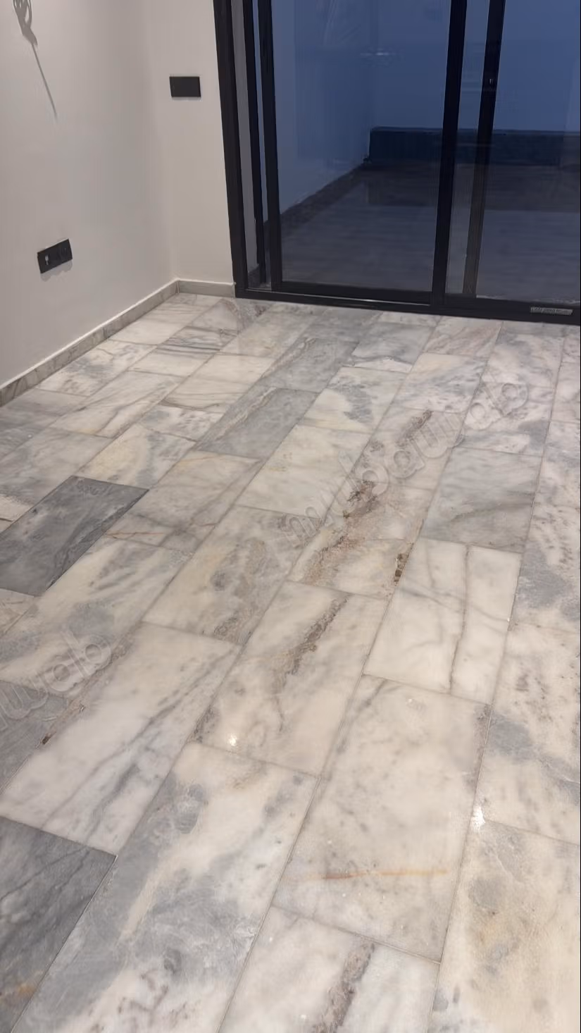 New high-end studio 60 m² - Never lived in - New Roches Noires