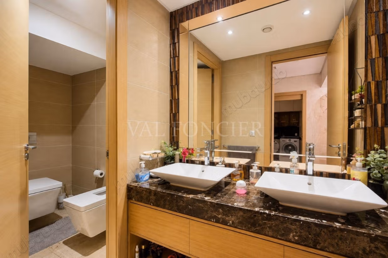 Vente Superbe Villa 465m2 avec 3Chambres et piscine 
Bouskoura, Casablanca