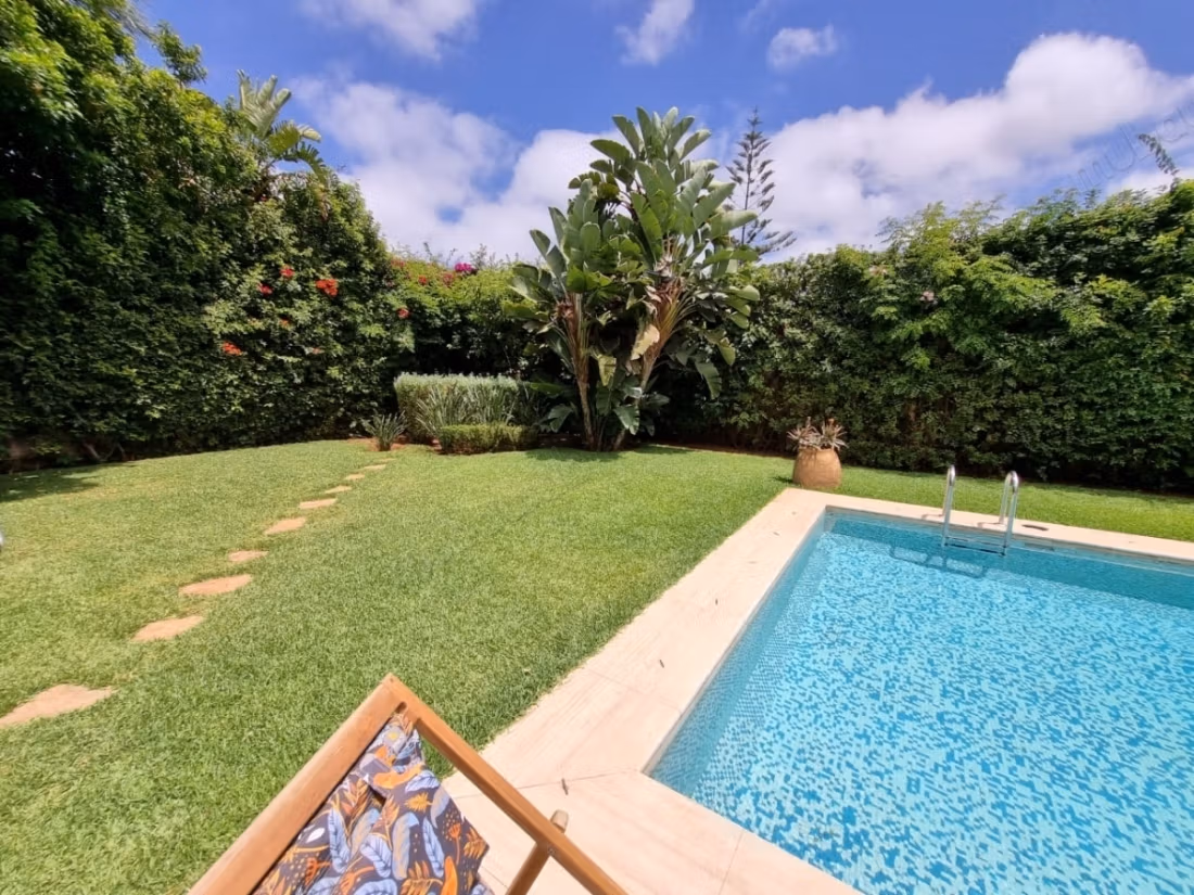 Location villa moderne longchamps