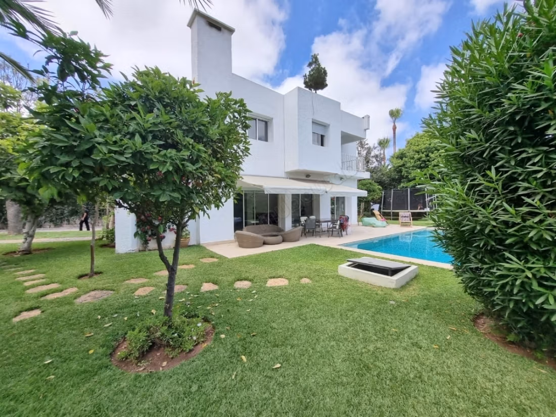 Location villa moderne longchamps