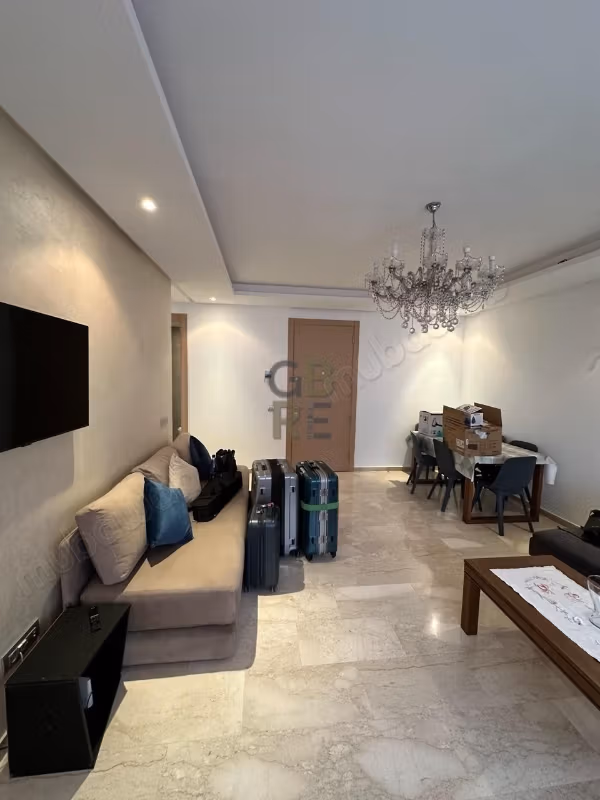 Molto bel appartamento arredato in affitto a Prestigia Hay Riad