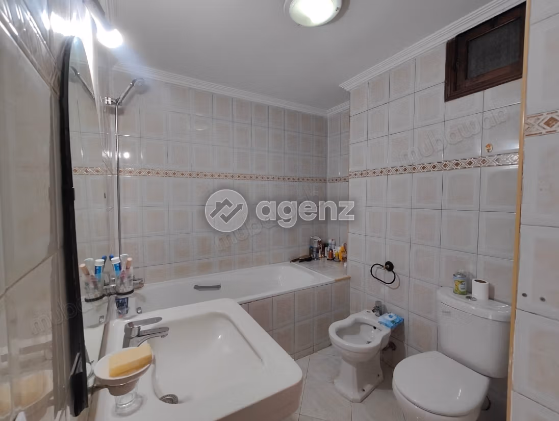 Apartment for sale 121 m², 3 bedrooms Burgundy East Casablanca