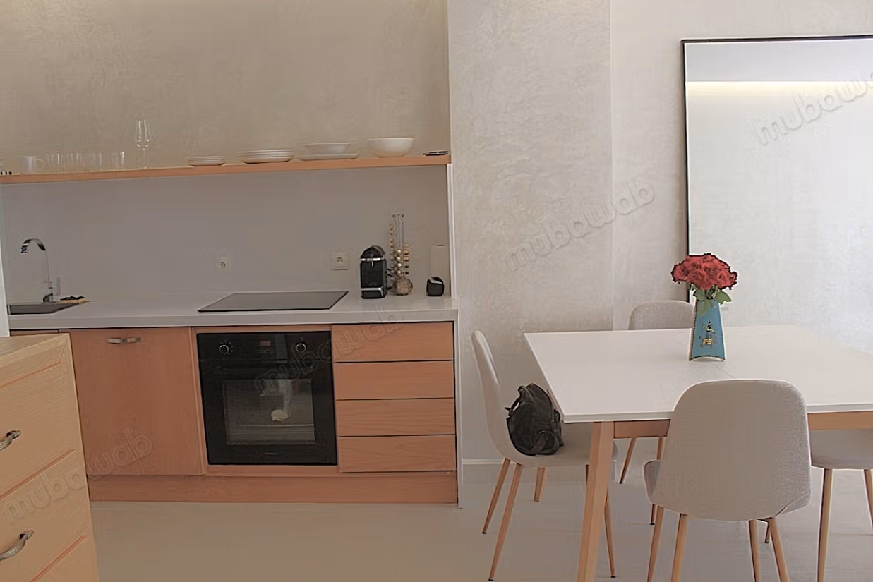 Superb studio with private garden