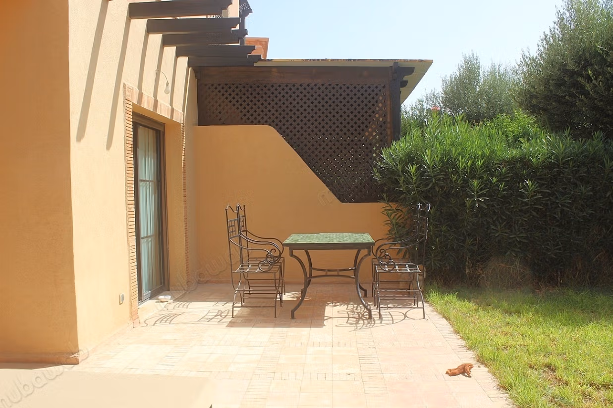 Superb studio with private garden