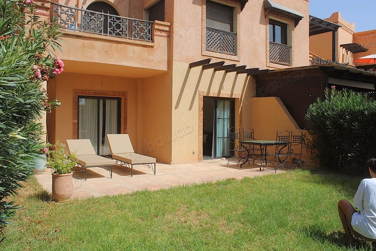 Superb studio with private garden