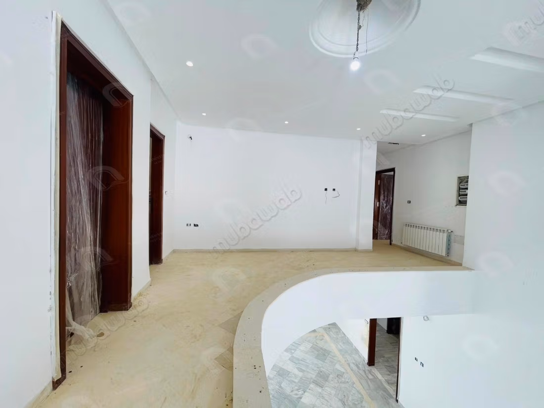 Villa en s5 à vendre à chotrana 3