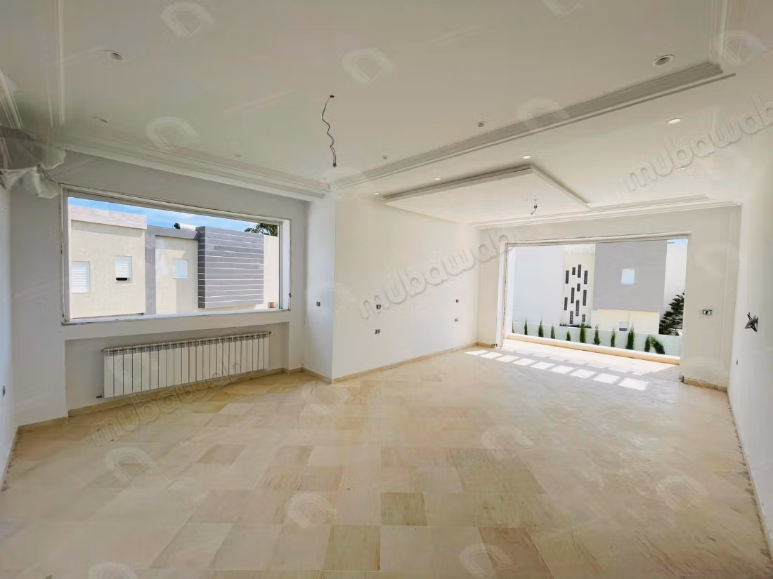 Villa en s5 à vendre à chotrana 3