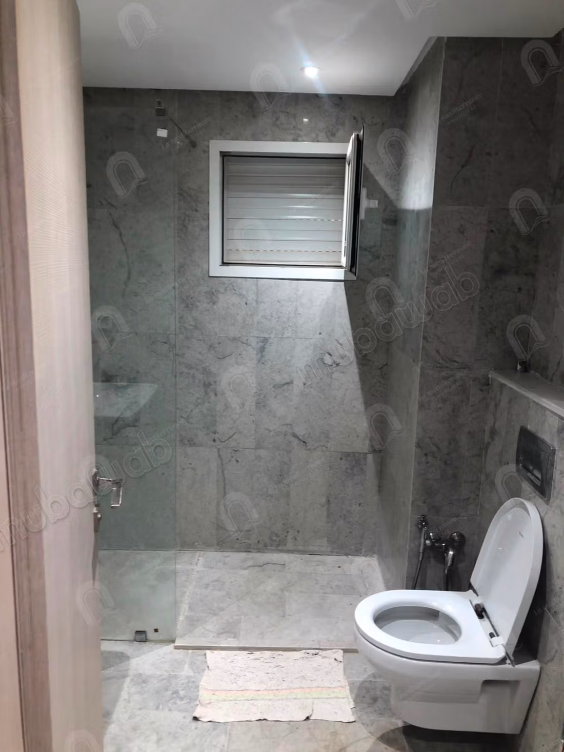 For rent Office H3 in Jardin El Menzah 2