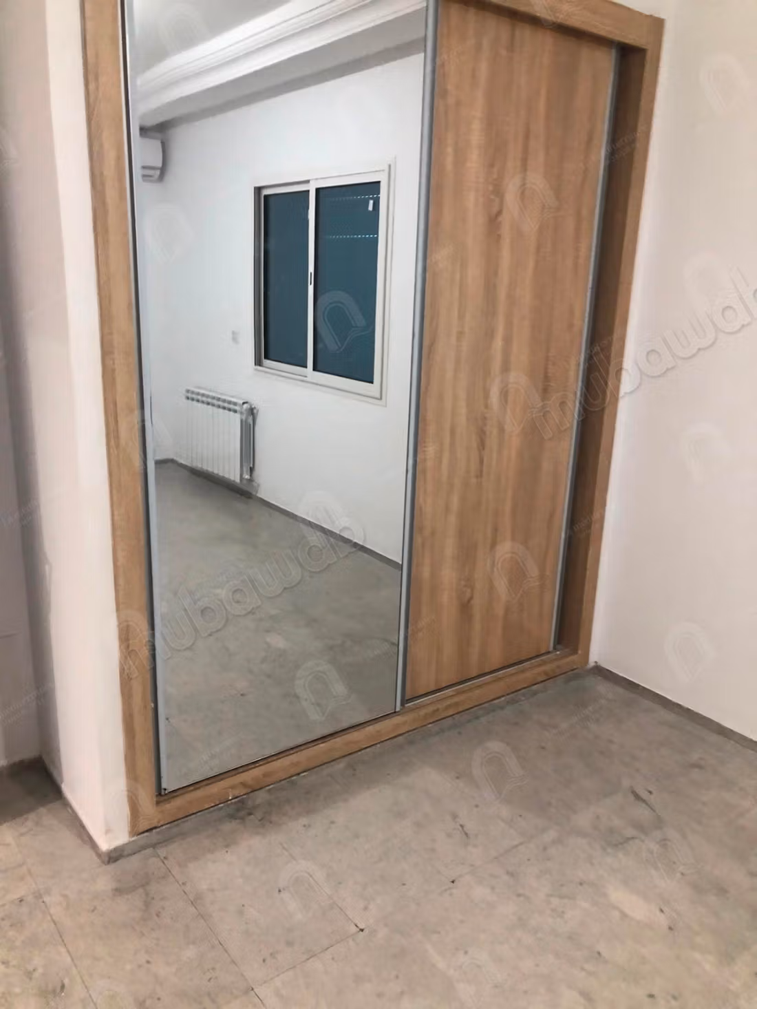 For rent Office H3 in Jardin El Menzah 2