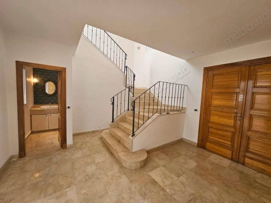 Magnifique villa à vendre à Dar Bouazza. 4 chambres