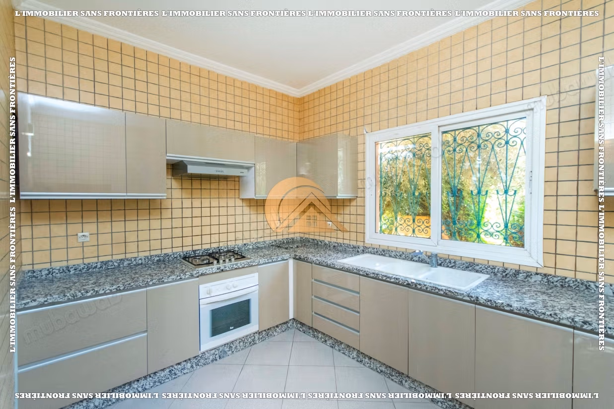 Empty villa for rent in Targa, Marrakech – Shared pool – 240 m² living space