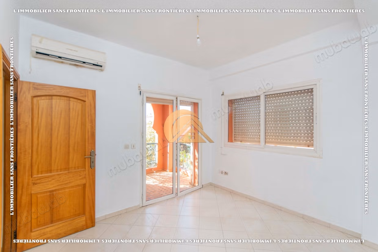 Empty villa for rent in Targa, Marrakech – Shared pool – 240 m² living space