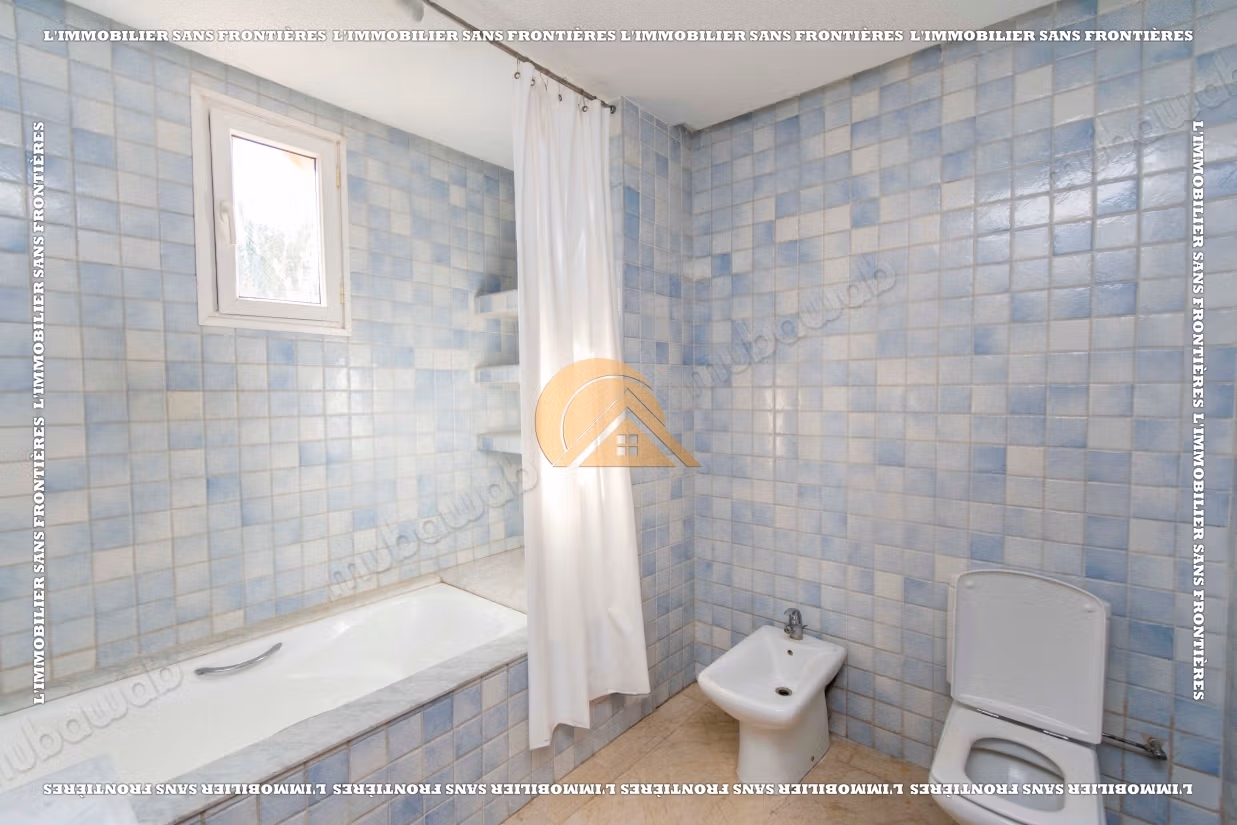 Empty villa for rent in Targa, Marrakech – Shared pool – 240 m² living space