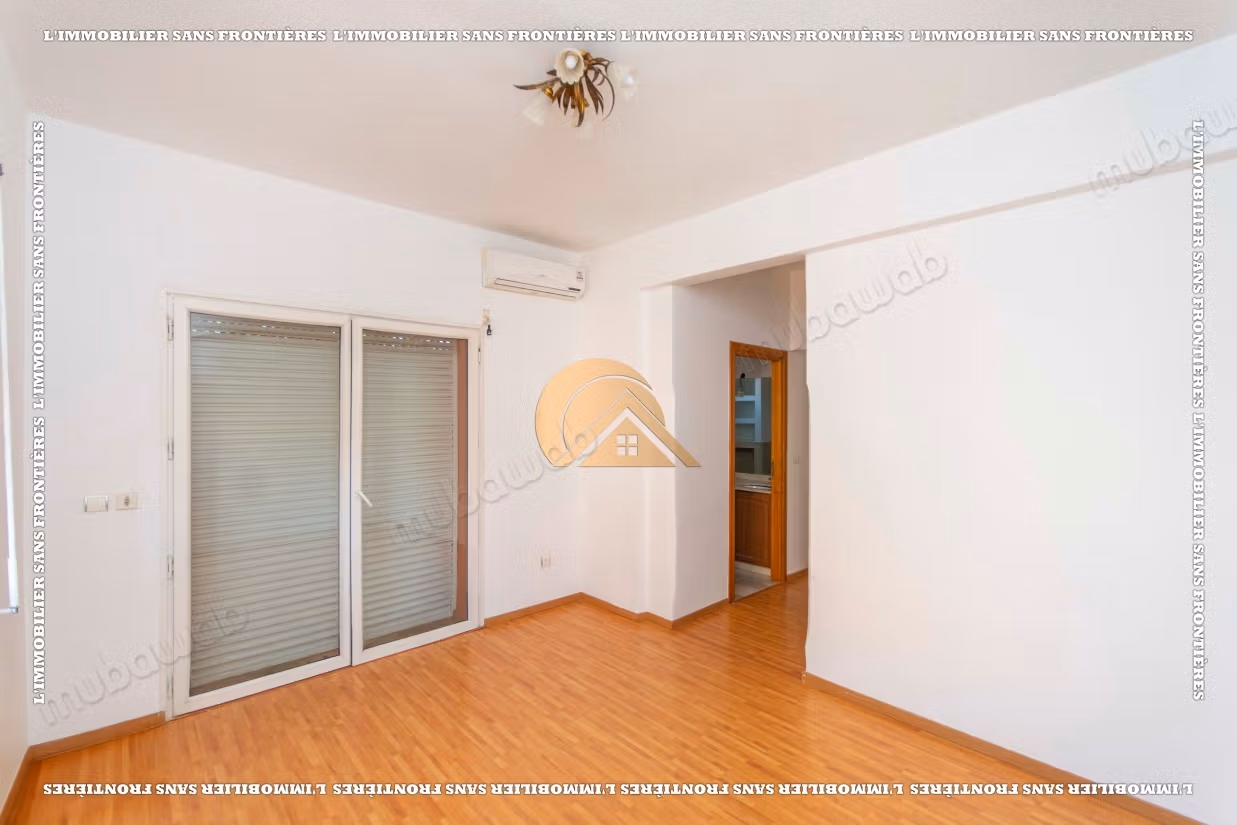 Empty villa for rent in Targa, Marrakech – Shared pool – 240 m² living space