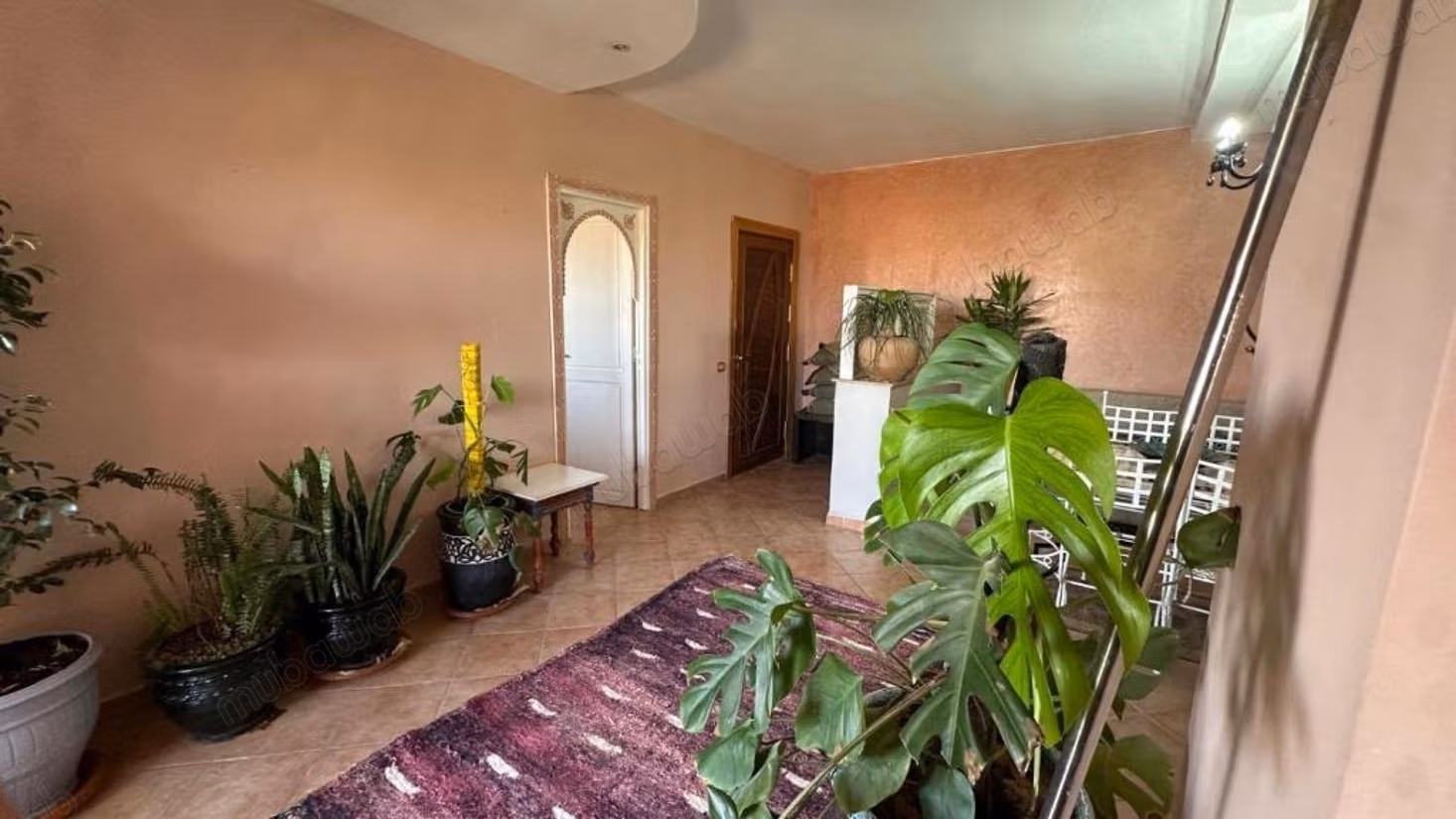 Rare à Guéliz – Appartement Entièrement Rénové avec Piscine & Parking