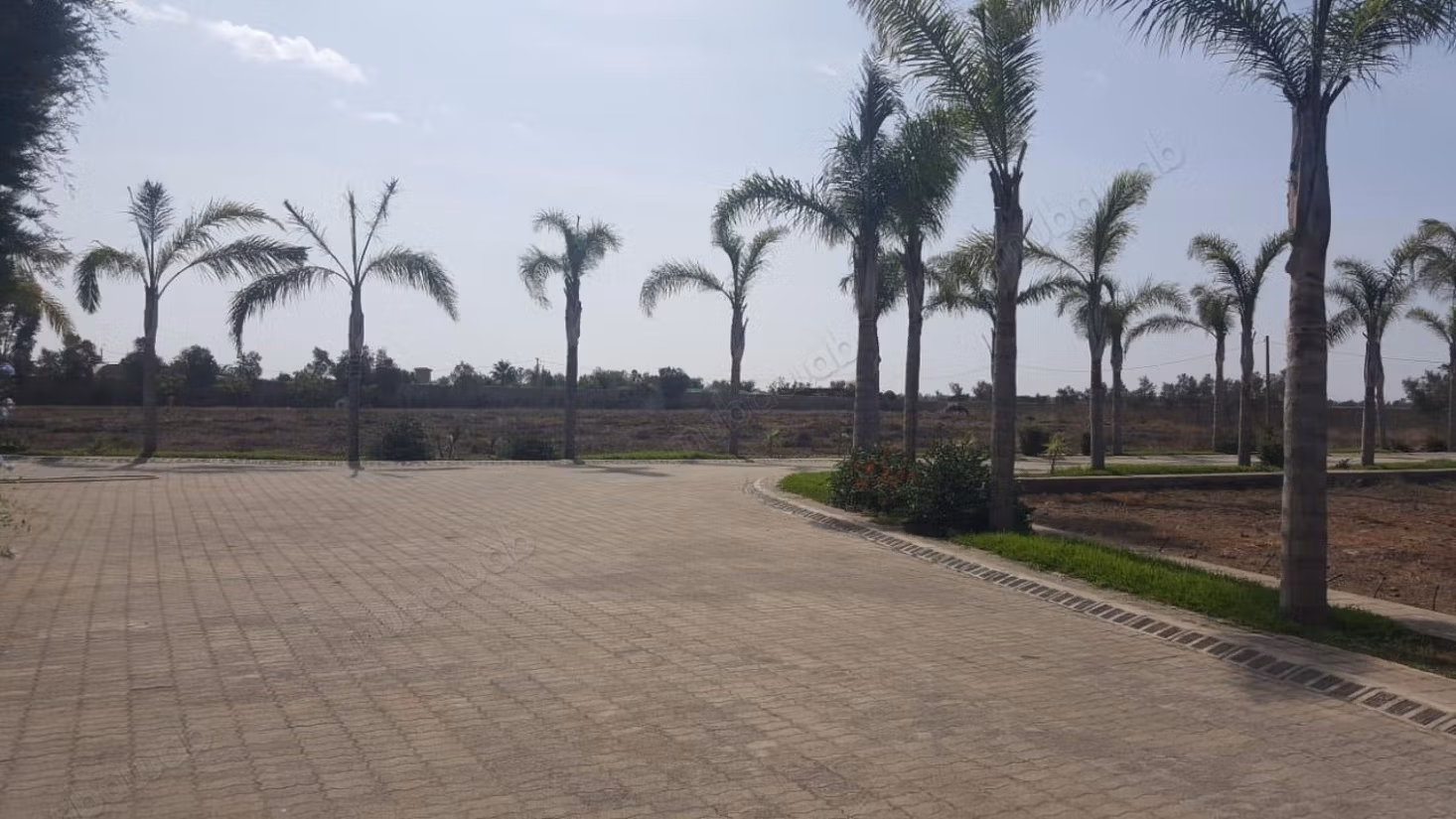 Granja moderna y villa privada en venta en Benslimane