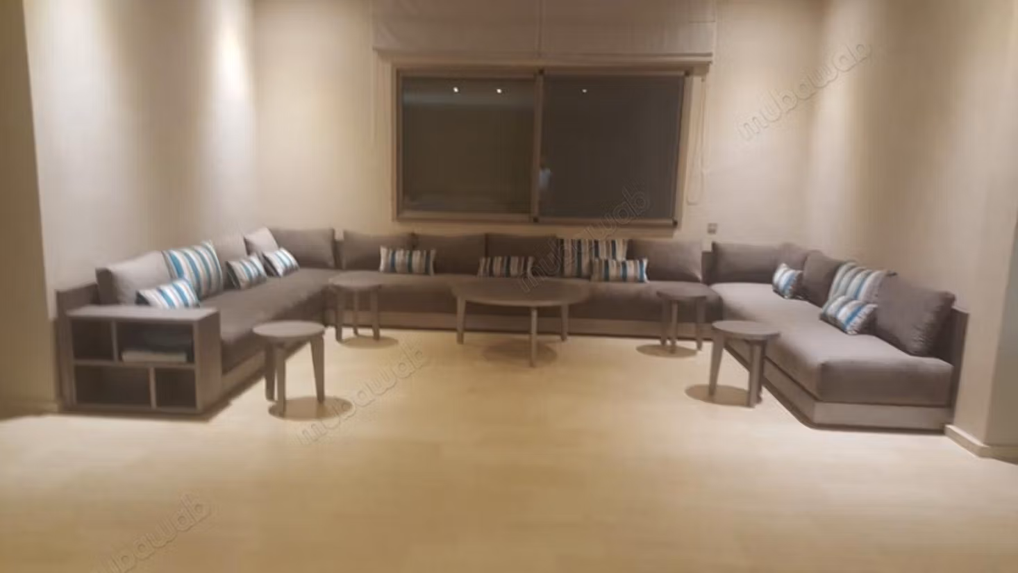 Granja moderna y villa privada en venta en Benslimane