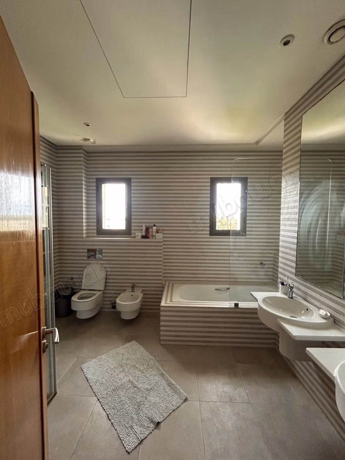 Magnificent semi-furnished villa for rent in Darbouazza