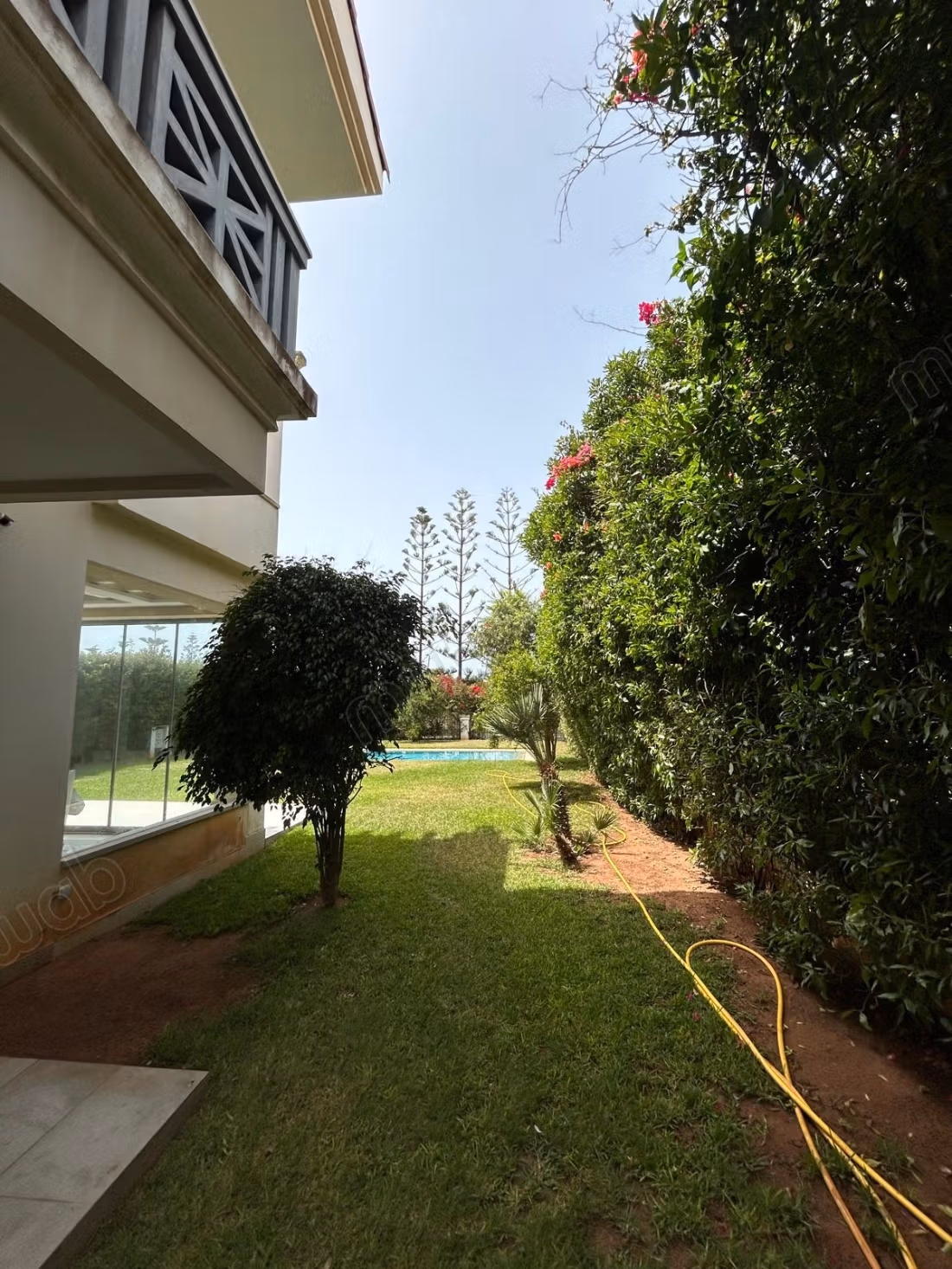 Magnificent semi-furnished villa for rent in Darbouazza