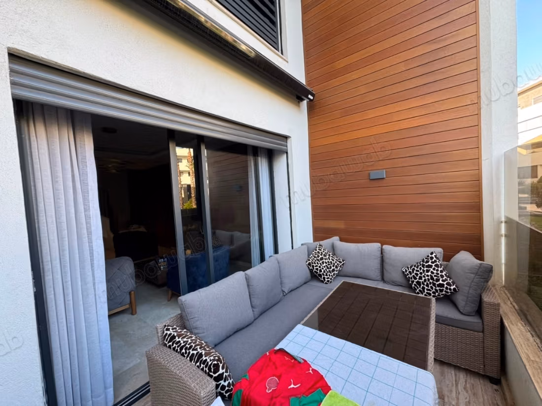Uitzonderlijke duplex te koop – One Hill, groene stad Bouskoura