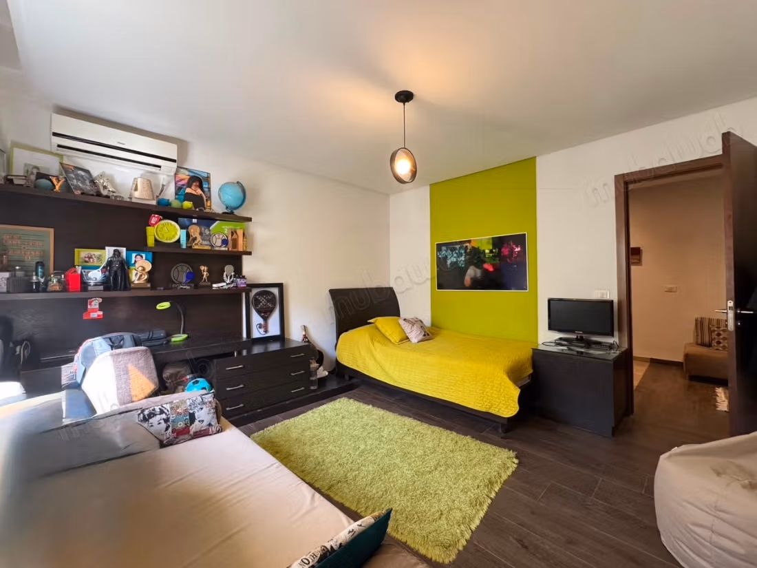 À vendre un duplex avec jardin à La Soukra
