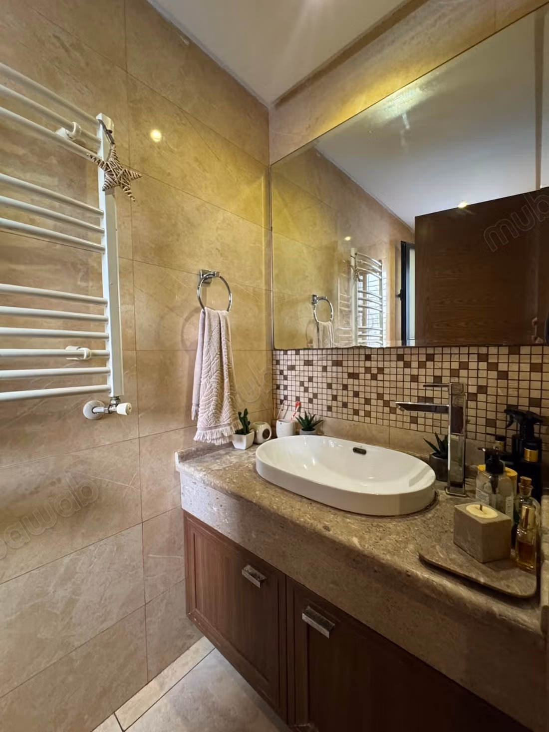 À vendre un duplex avec jardin à La Soukra