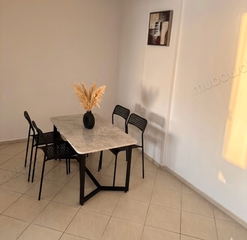 3 bedroom apartment with pool