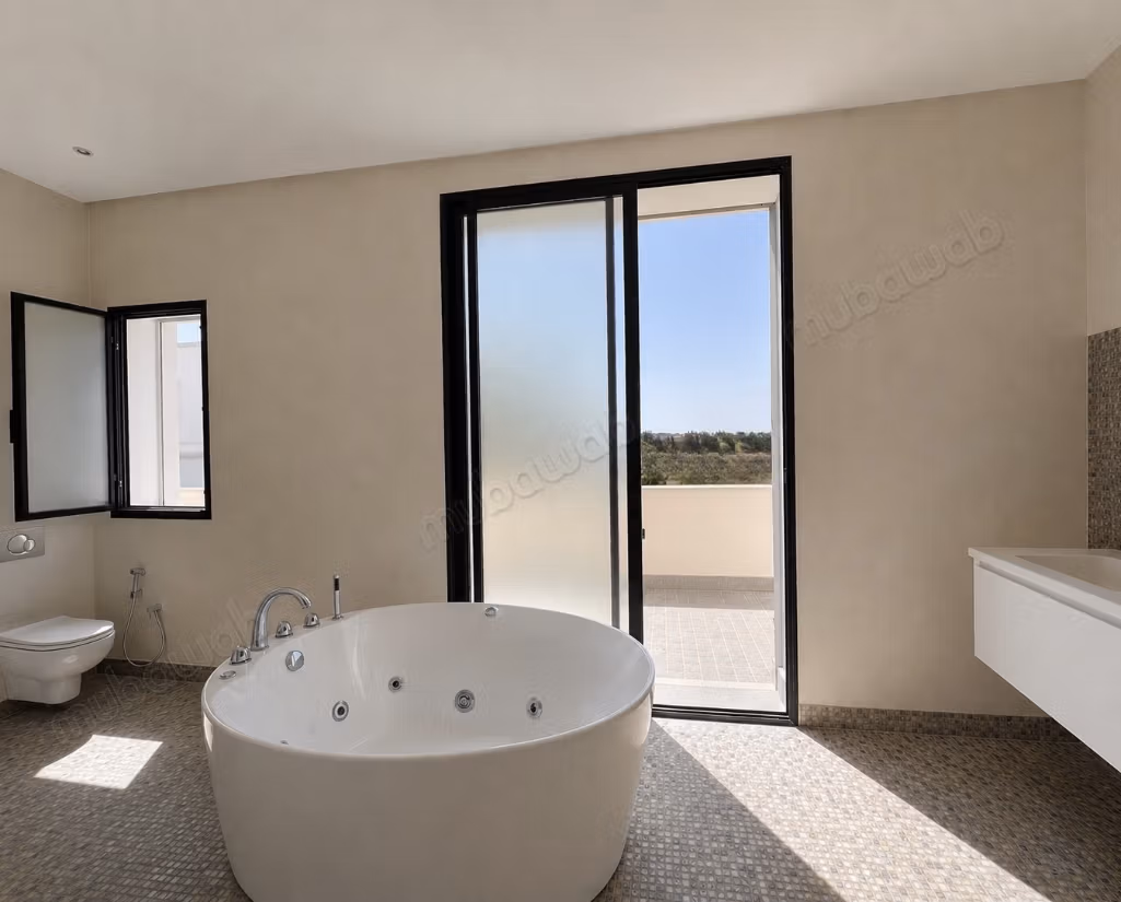 Superbe villa en s4 à El Maalga La Marsa