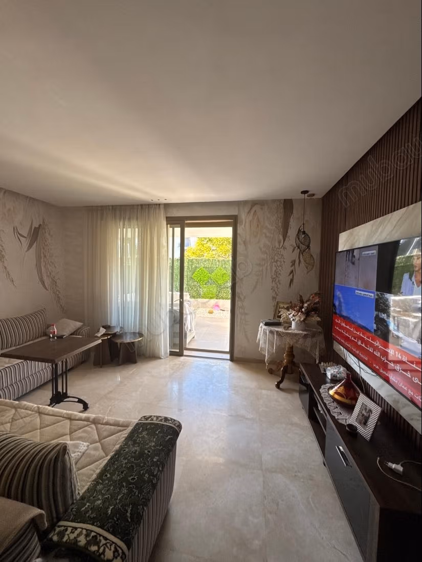 Superbo appartamento in affitto a Souissi. Superficie totale 88 m². Ben arredato