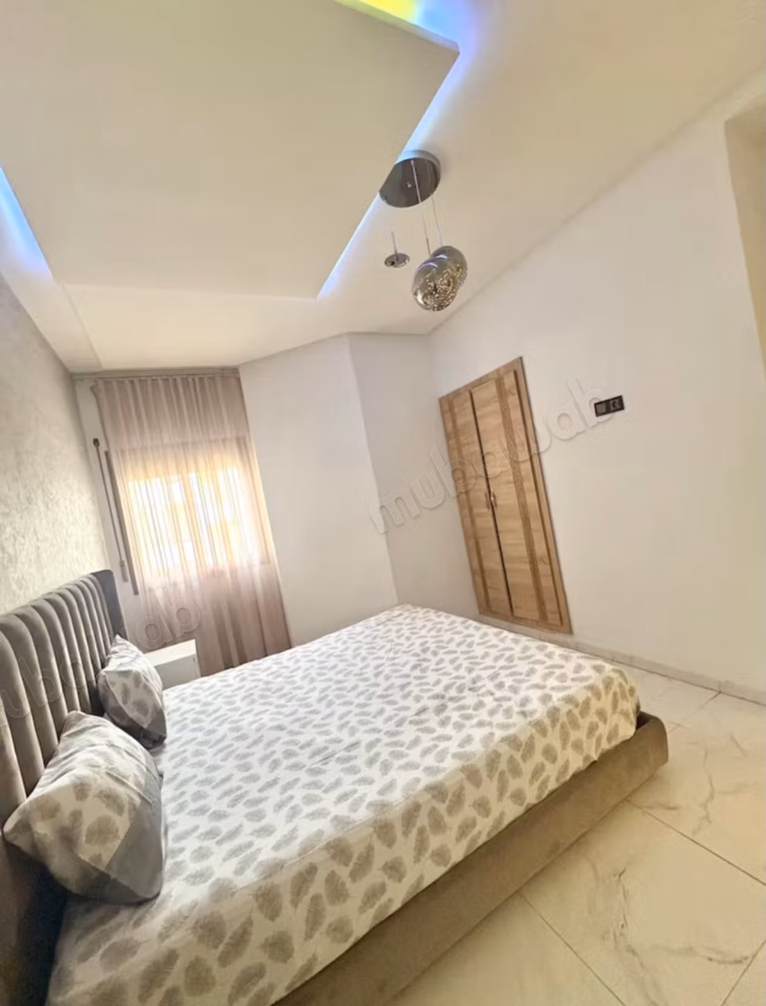 Appartamenti in affitto nel quartiere della pace. Superficie 64 m². Antenna satellitare e sicurezza.