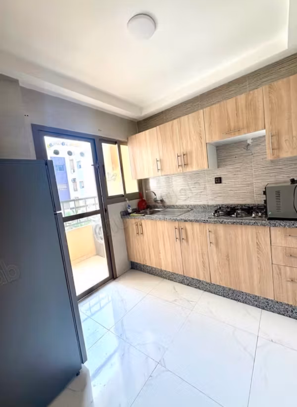 Appartamenti in affitto nel quartiere della pace. Superficie 64 m². Antenna satellitare e sicurezza.