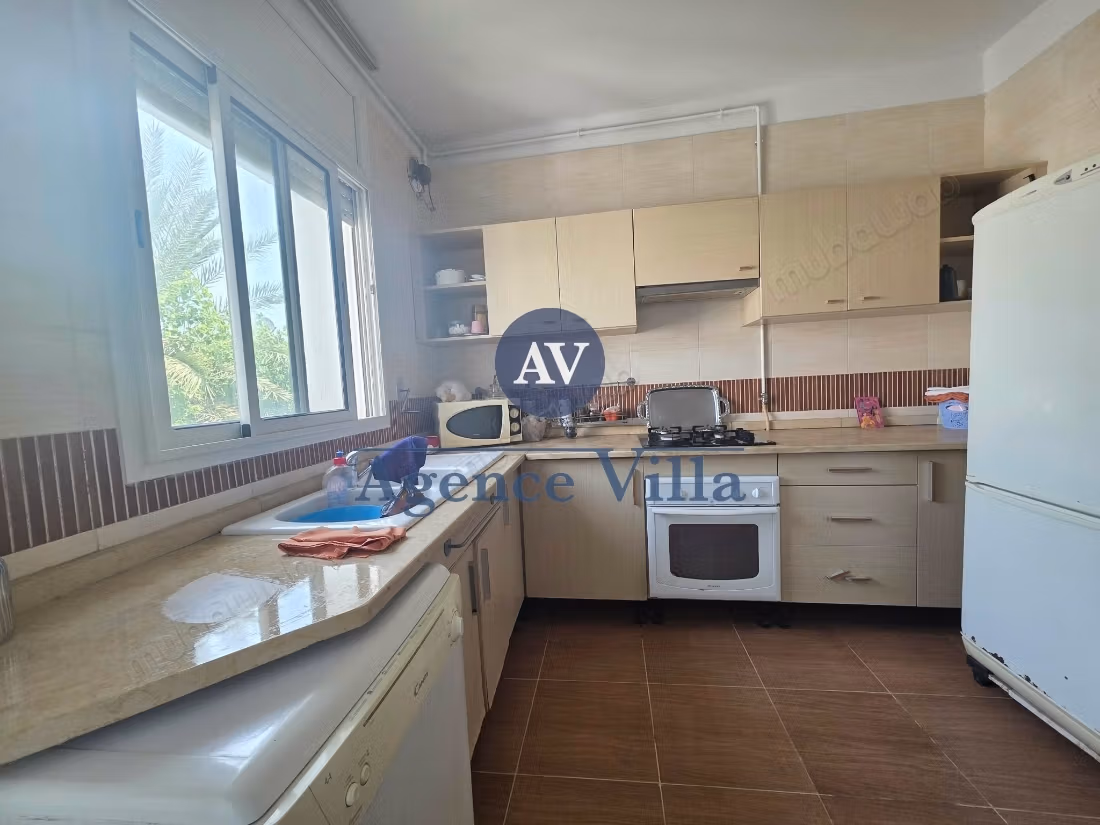 In affitto una villa con vista mare e piscina