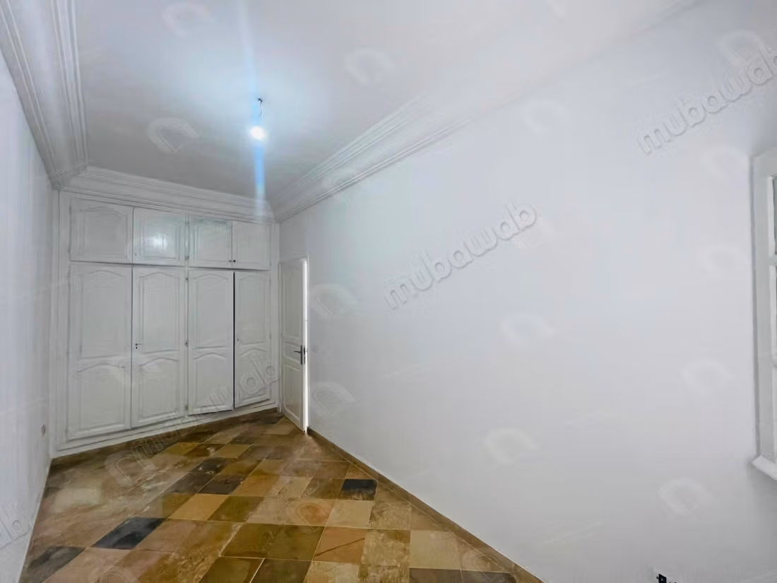 For rent: Floor of a villa S3 with garden