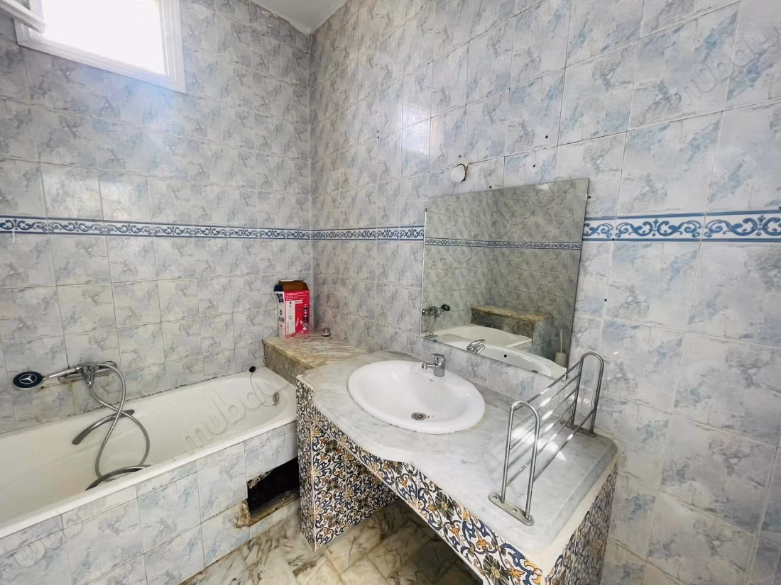 For rent: Floor of a villa S3 with garden