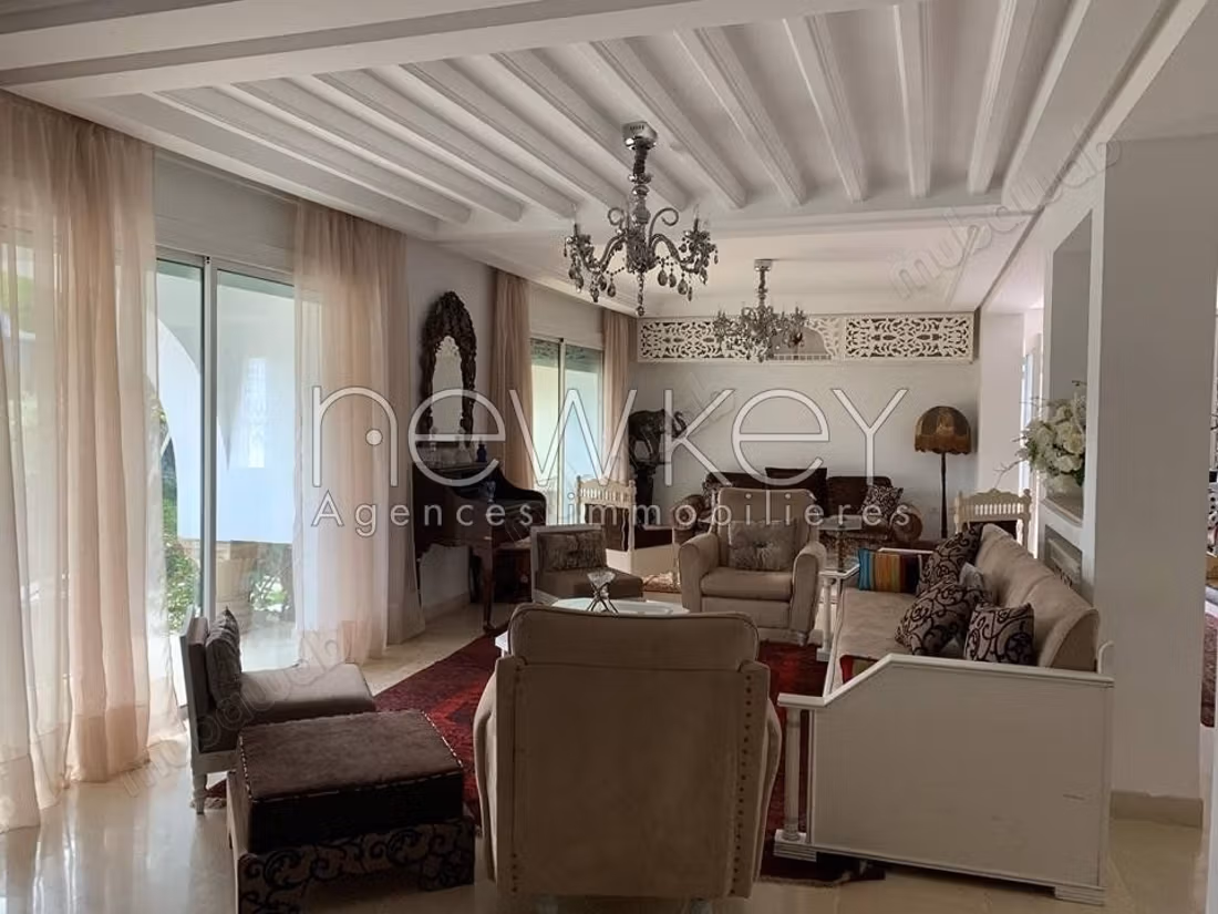 Superba Villa S4 con piscina in affitto a La Soukra