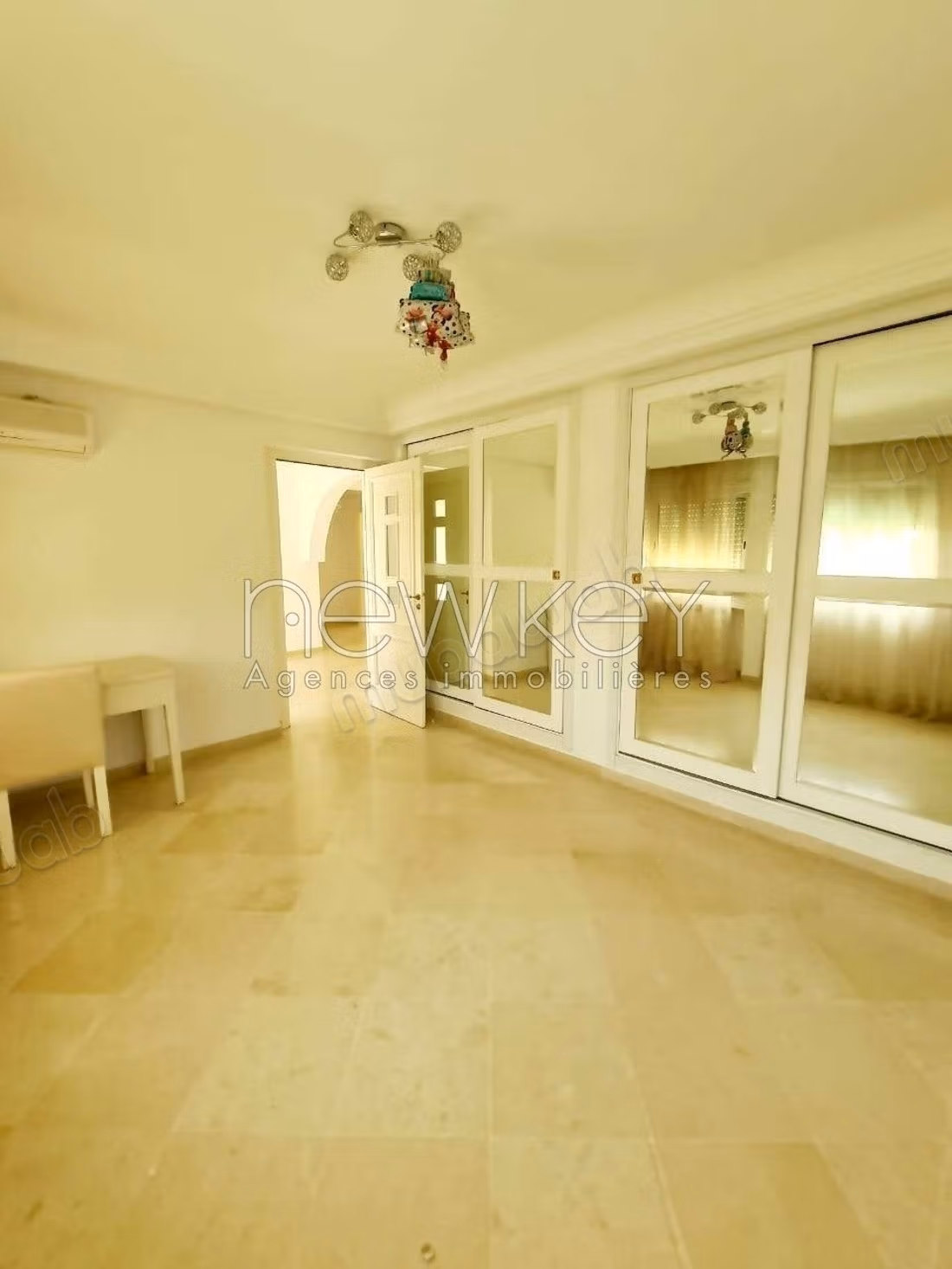 Superba Villa S4 con piscina in affitto a La Soukra