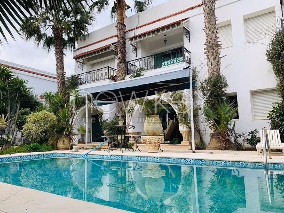 Superba Villa S4 con piscina in affitto a La Soukra
