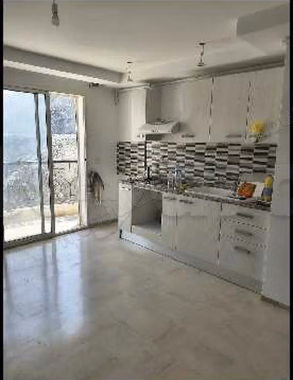 A louer etage s2 avec terrasse a menzah 5