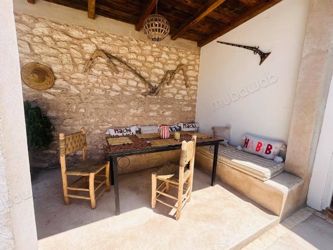 Luxe villa te huur in Ghazoua. 7 kamers. Gemeubileerd