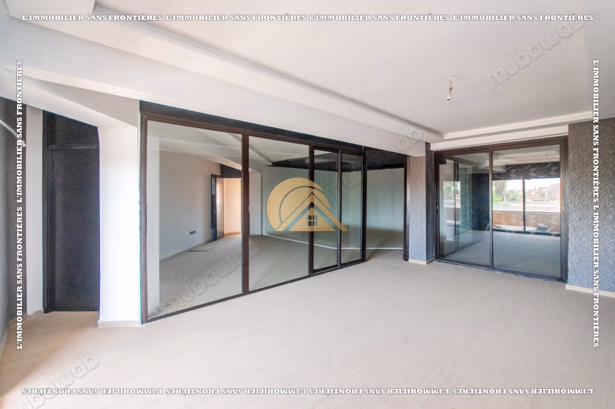 Piano ufficio in affitto a Guéliz, Marrakech – 128 m²