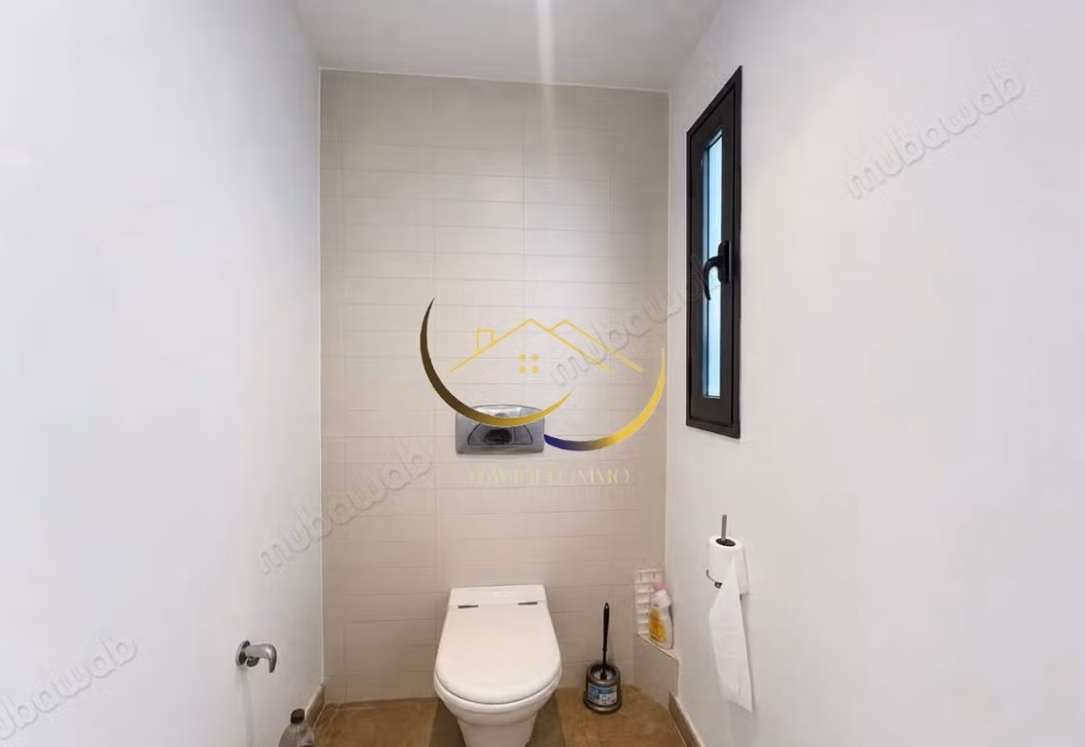Commercial space for rent Laouina Soukra road
