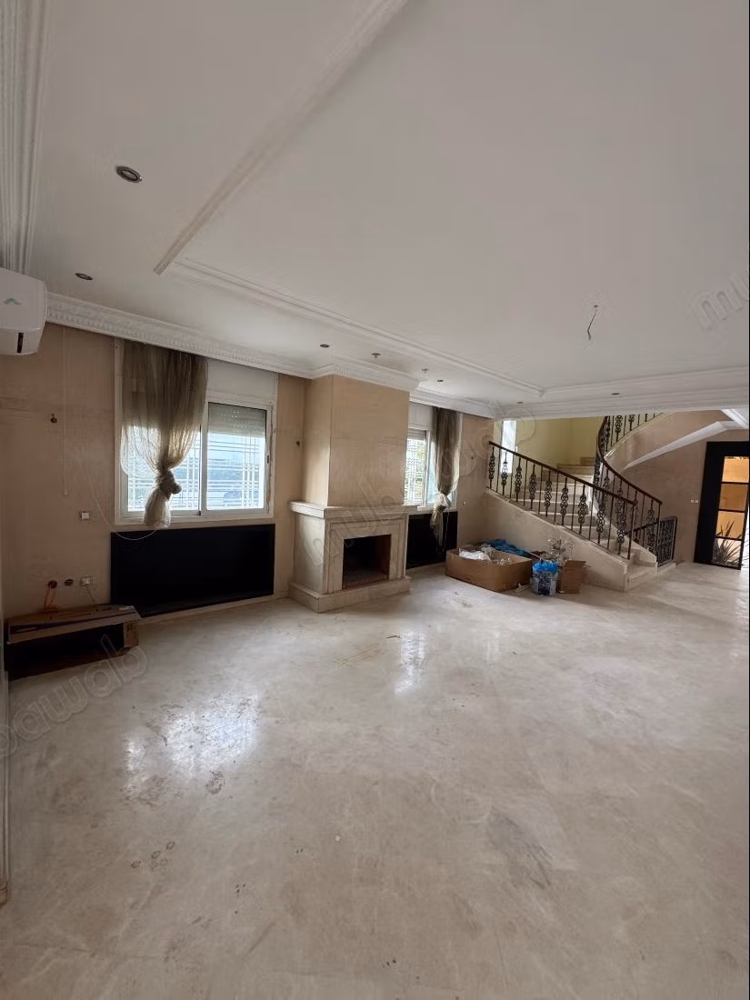Villa di lusso in affitto a Riyad. 5 camere. Parabola e porta blindata