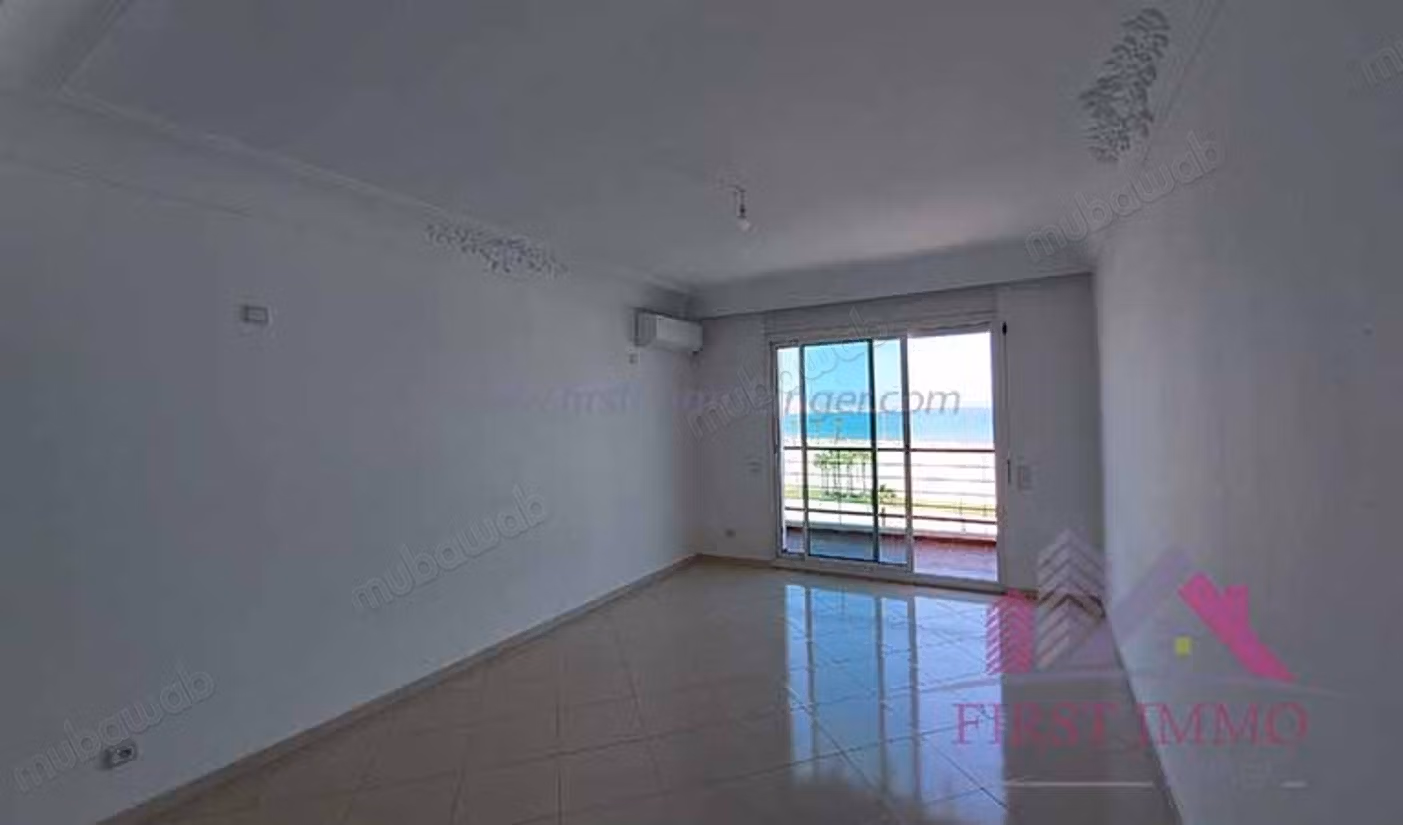 Empty Apartment for Rent with Sea View
