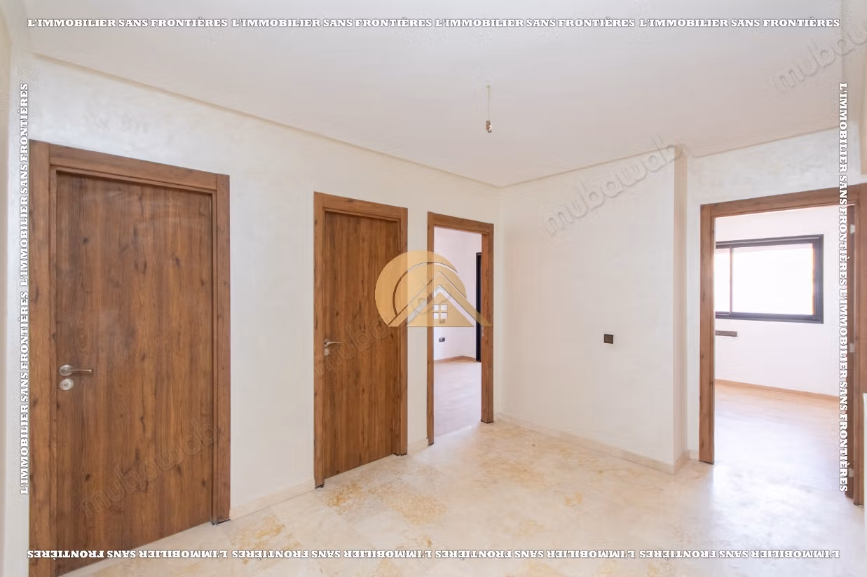Apartamento vacío en venta en Guéliz, Marrakech – Terraza – 101 m²