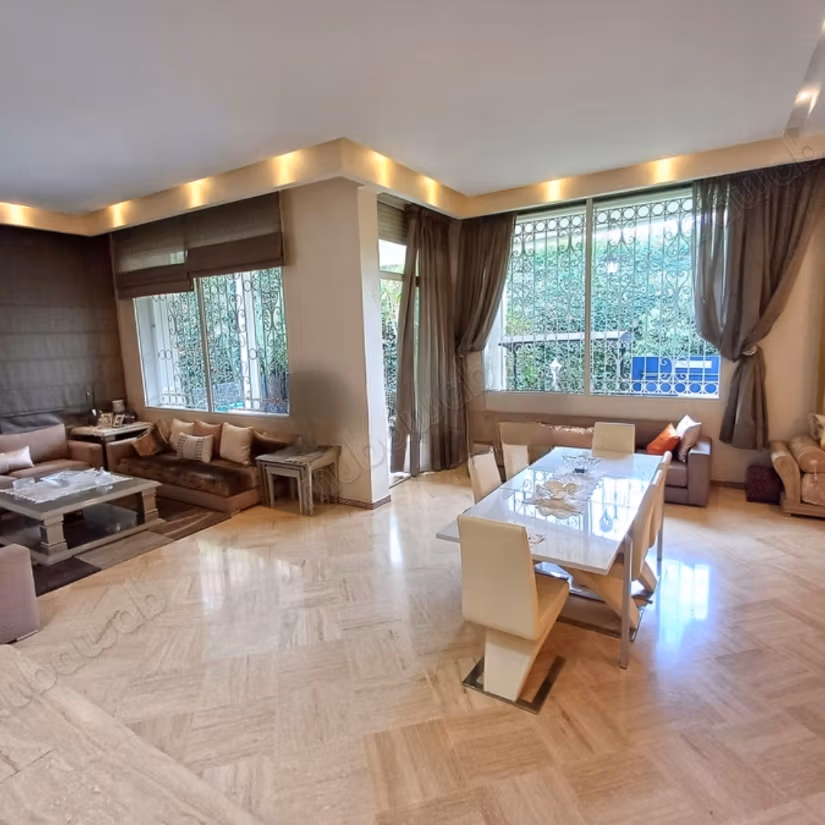 Magnifica villa in affitto a Sidi Maarouf vuota senza mobili